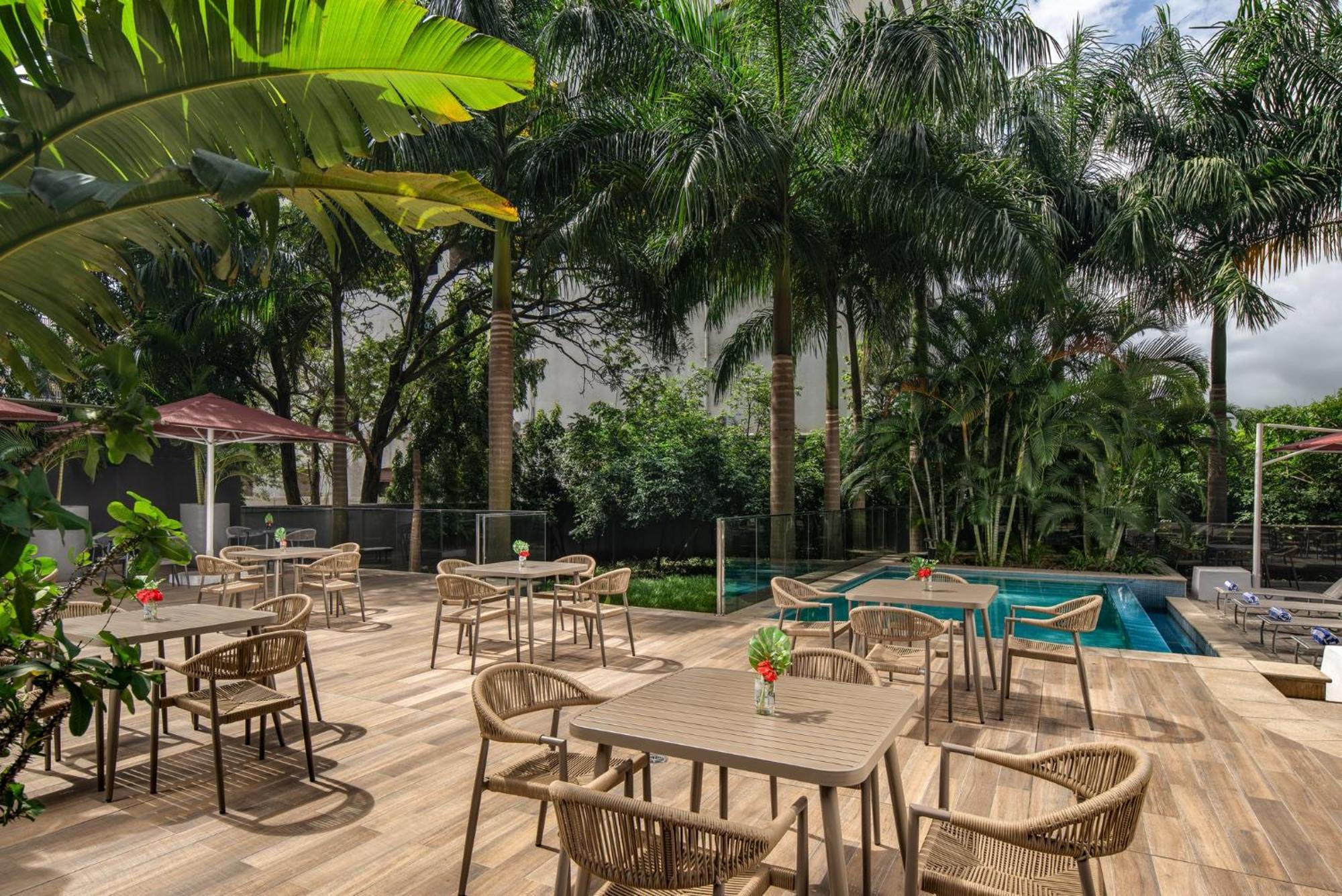 Hotel Crowne Plaza - Dar Es Salaam By Ihg Exterior foto
